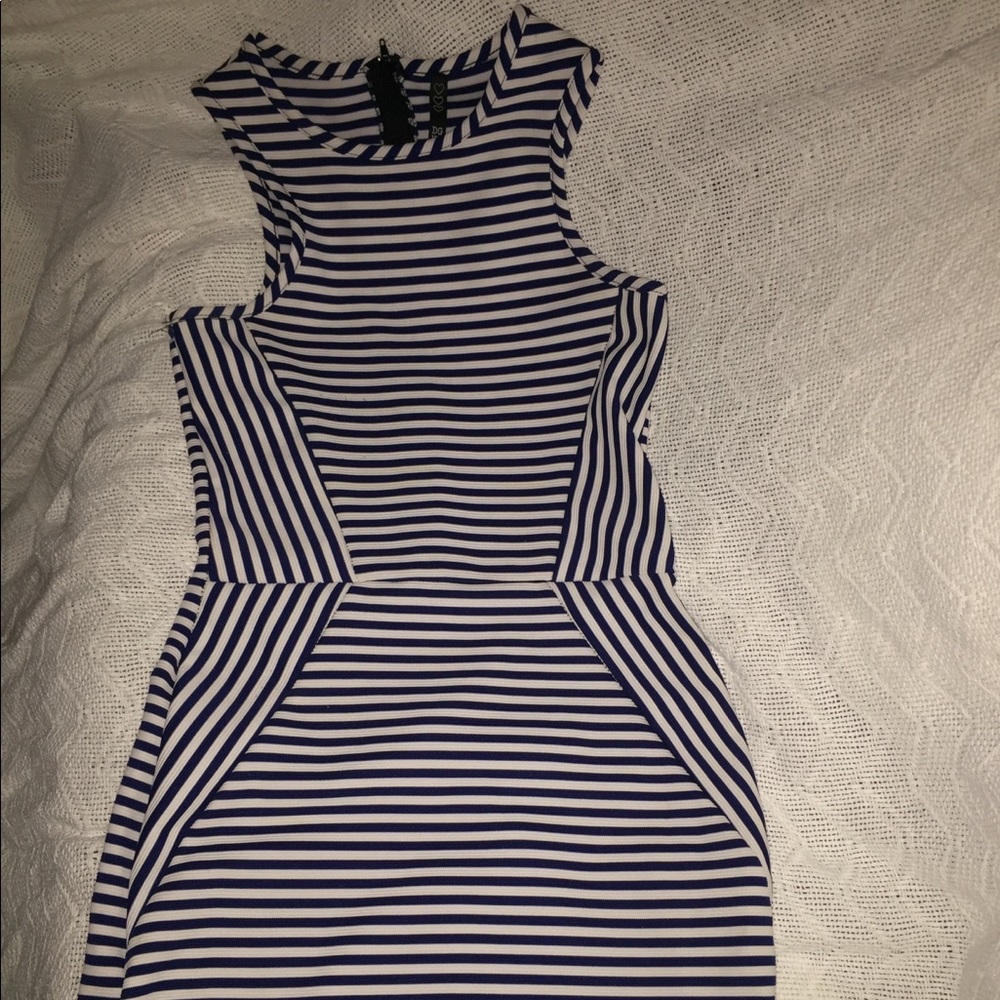 MINI DRESS - Picture 2 of 7